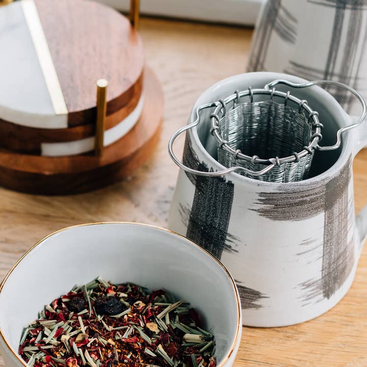 Stainless Steel Tea Strainer (2&quot; D x 4&quot; W x 3&quot; H)