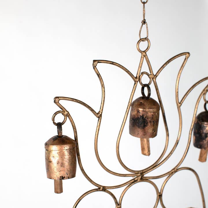 6-Bell Lotus Chime (13&quot; L x 9&quot; W x 20&quot; H)
