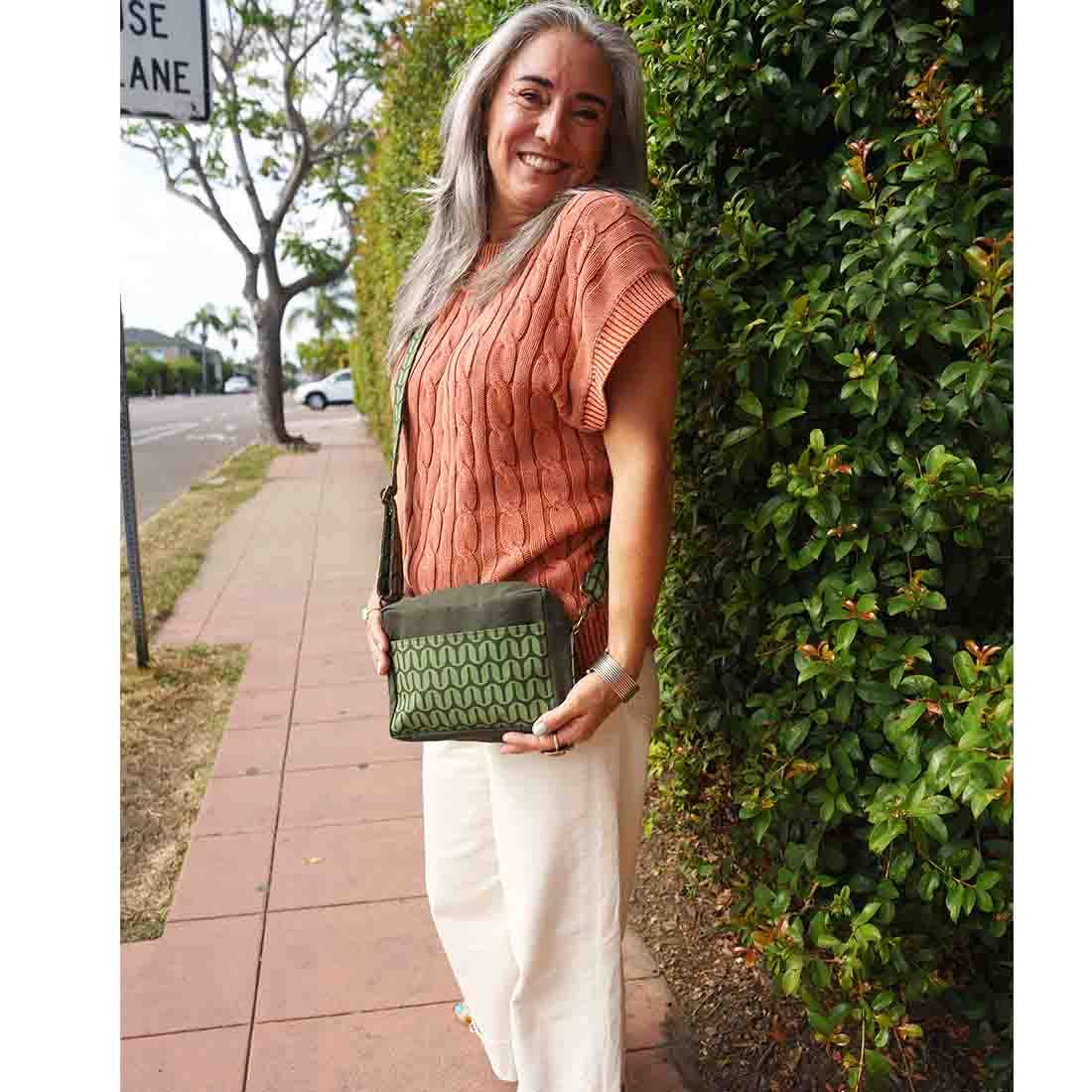 Retro Print Small Crossbody Shoulder Bag