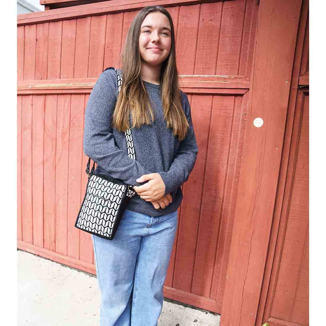 Retro Print Chunky Crossbody Bag