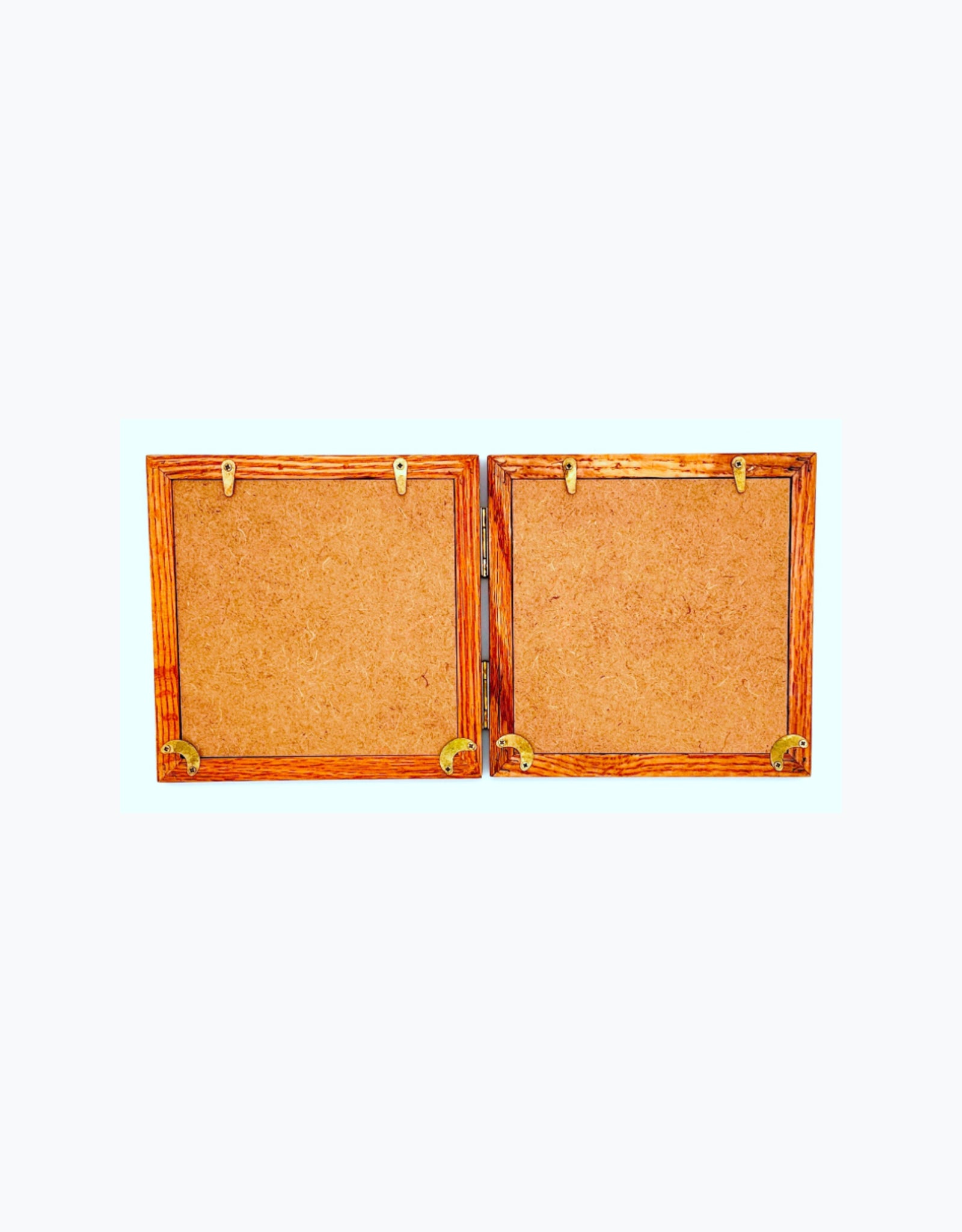 Etched Natural Red Oak Hinged Double Frame