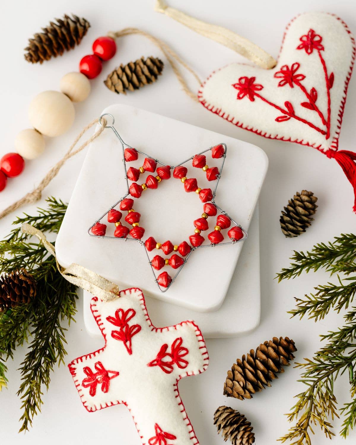 Paper Bead &amp; Wire Star Ornament - Red