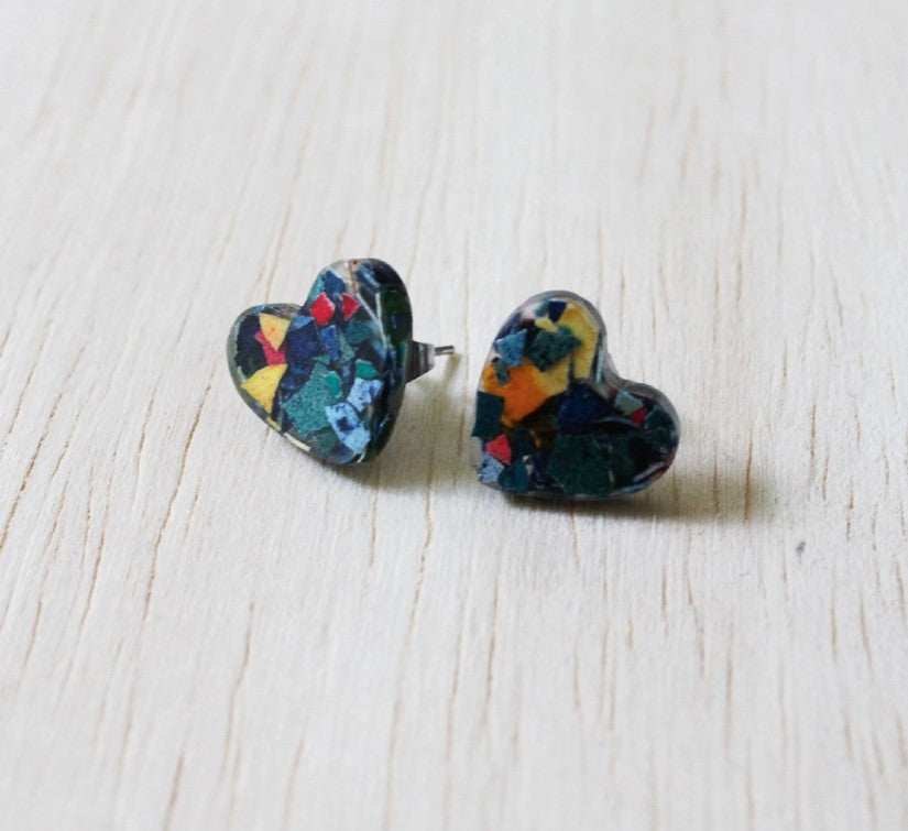 Dyed Eggshell Heart Earrings - Blue