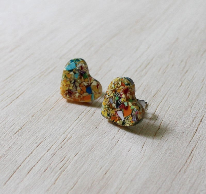 Dyed Eggshell Heart Earrings - Yellow