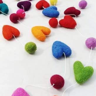 Multicolor Felt Garland With Hearts & Balls