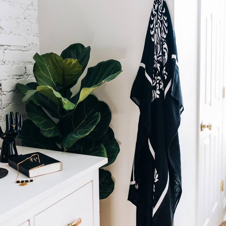 Damask Print Viscose Wrap/Jacket