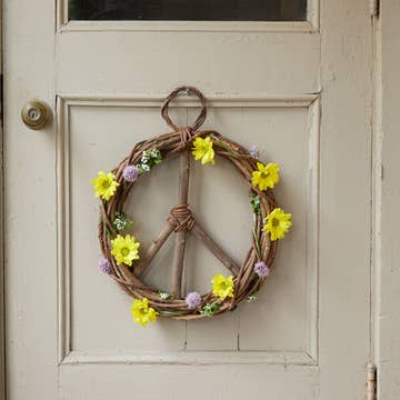 Vine Natural Wreath Peace Sign
