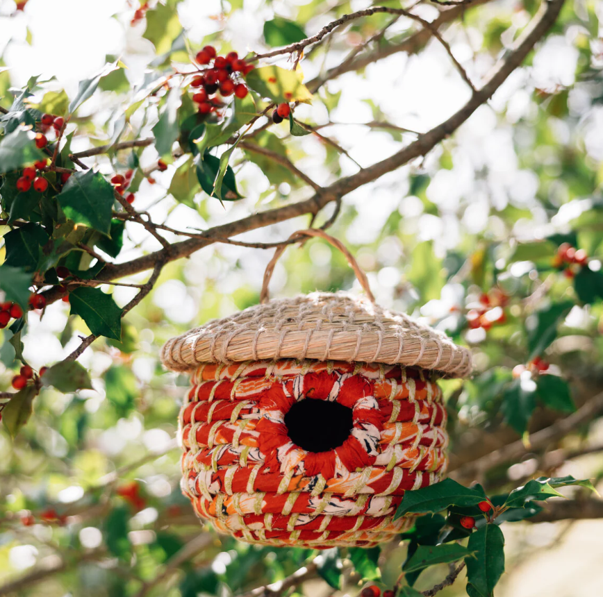 Sari Acorn Birdhouse