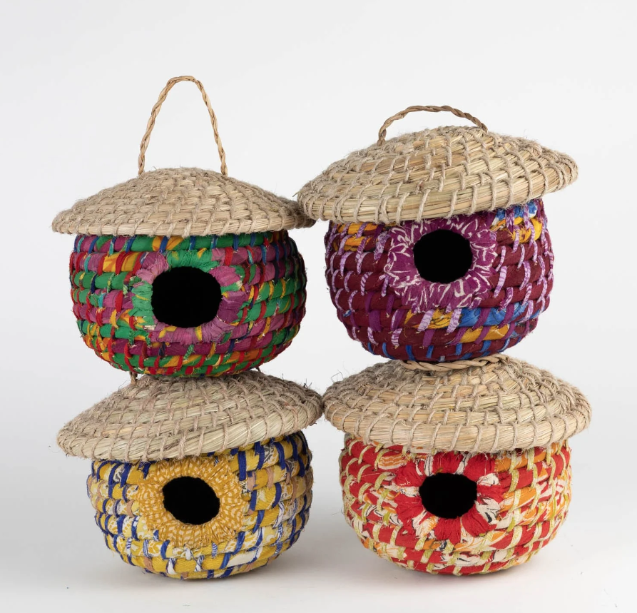 Sari Acorn Birdhouse