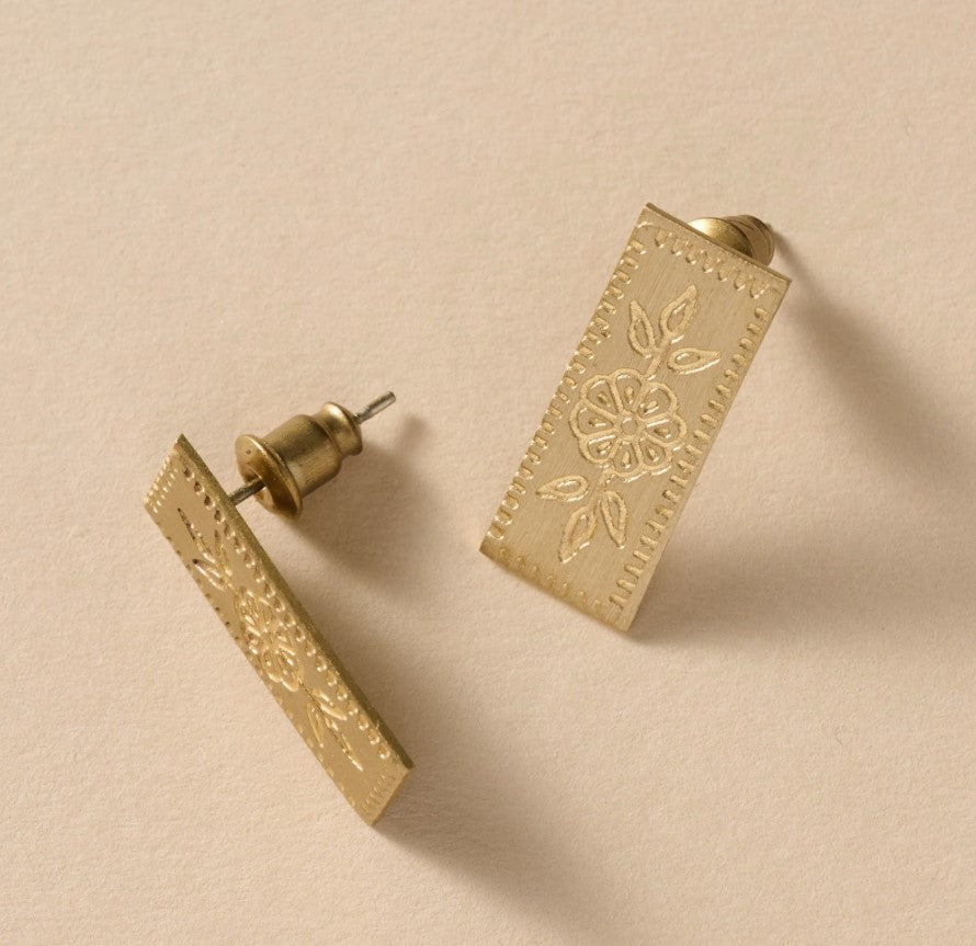 Gold Bar Flower Earrings