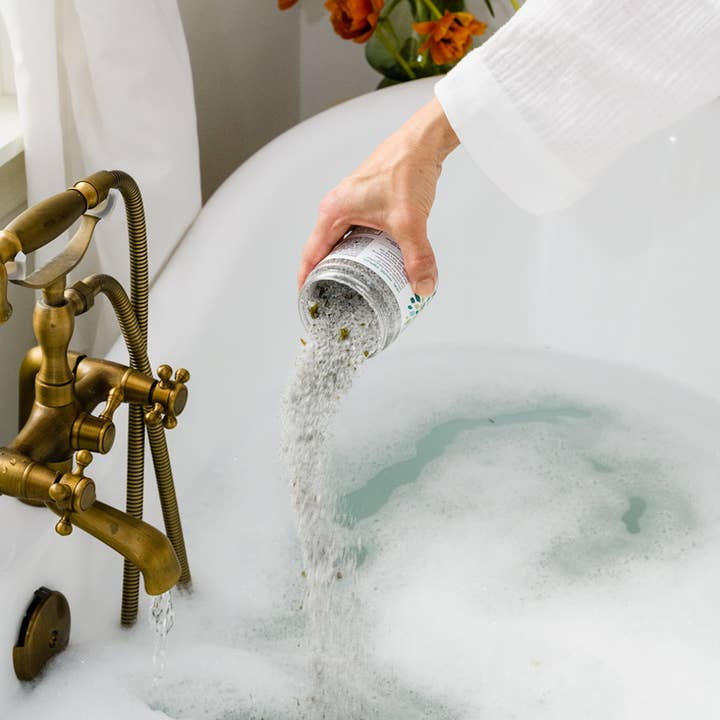 Grapefruit Jasmine Salt &amp; Essential Oil Bath Soak