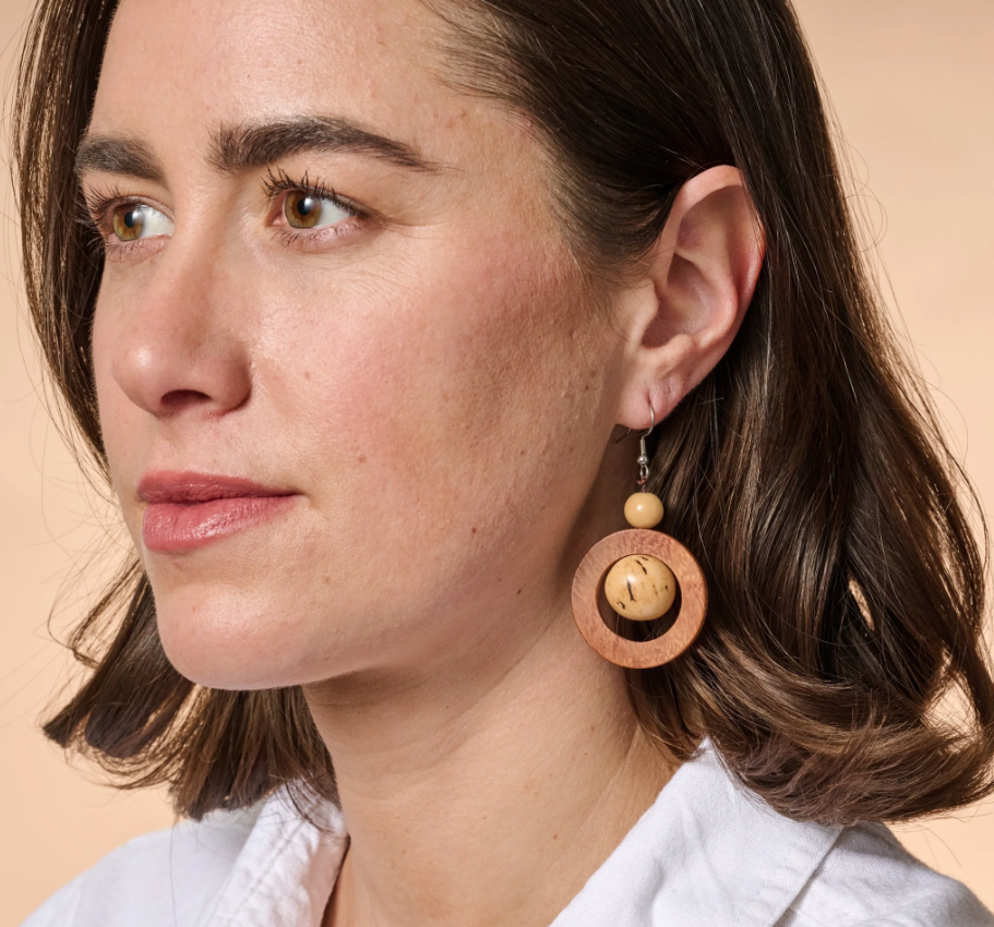 Wood Ring &amp; Acai Earrings
