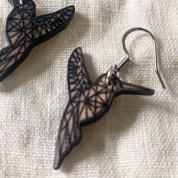 Tagua Nut Hummingbird Earrings (1.5&quot; L)