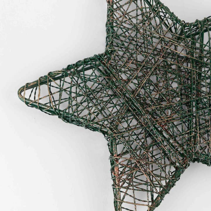 Green 3D Wire Star Iron Ornament (9&quot; D)