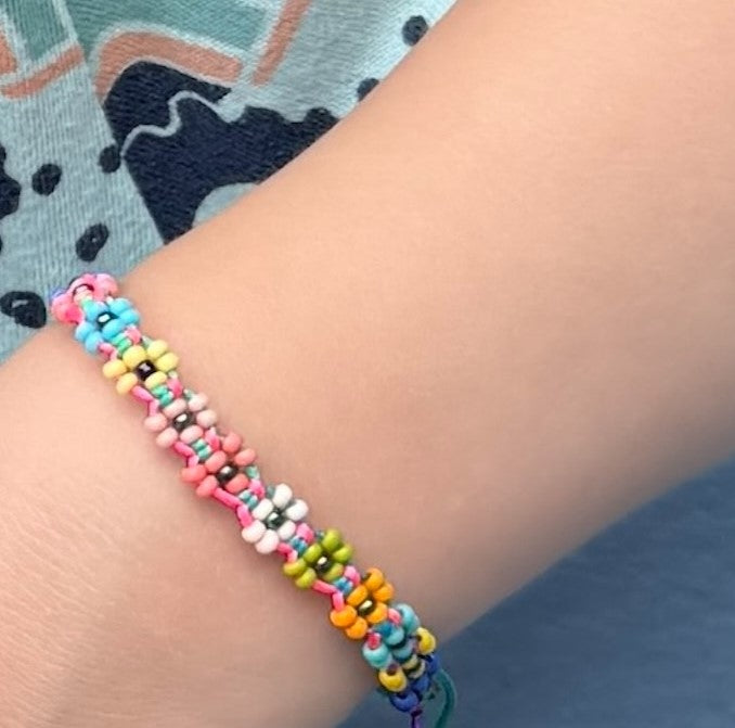 Daisy Chain Beaded Bracelet
