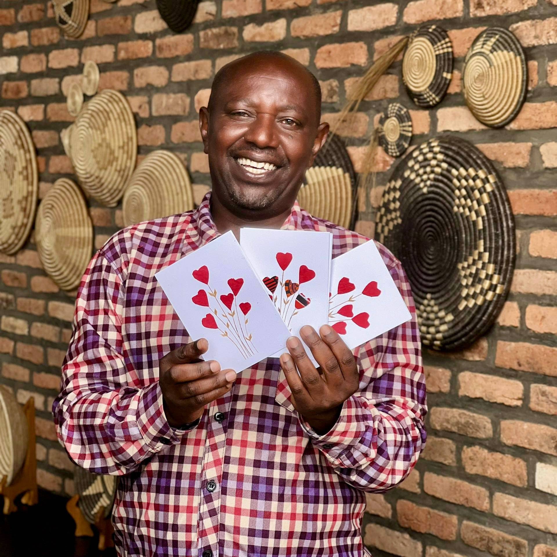 Handcrafted Banana Fiber &amp; Kitenge Heart Bouquet Card