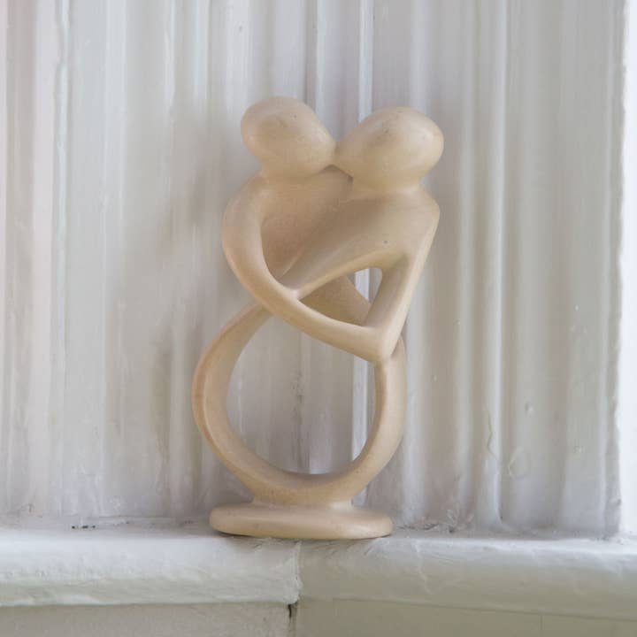 Kissing Couple Sculpture (6&quot; H)