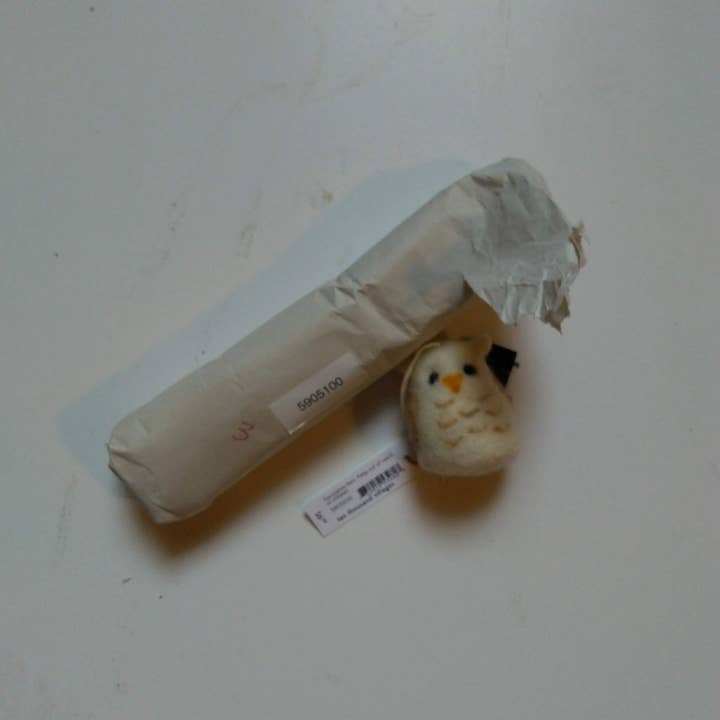 White Felt Owl Ornament (2&quot; H x 1.5&quot; D)