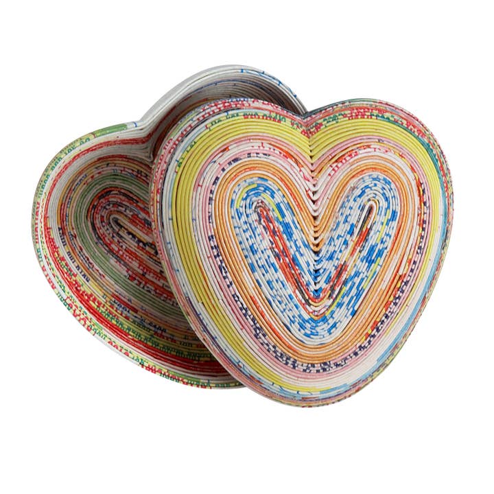 Recycled Magazine Paper Heart Box (2&quot; D)