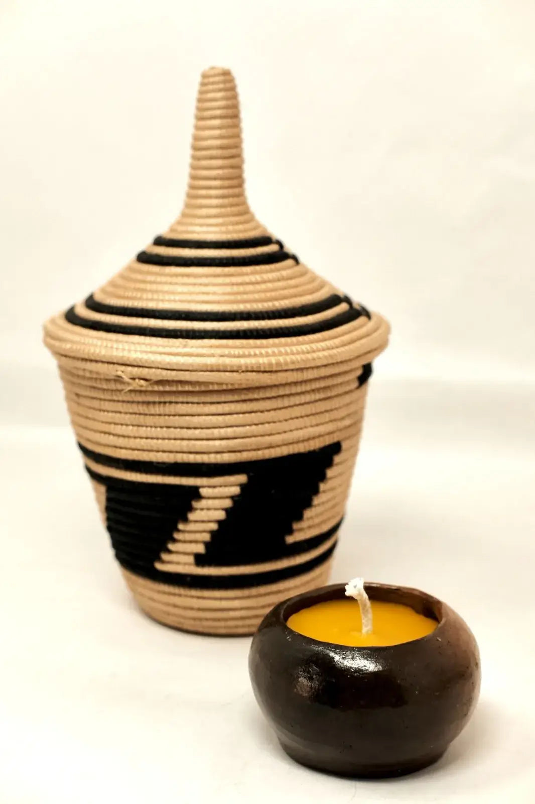 Clay Pinch Pot Beeswax Candle