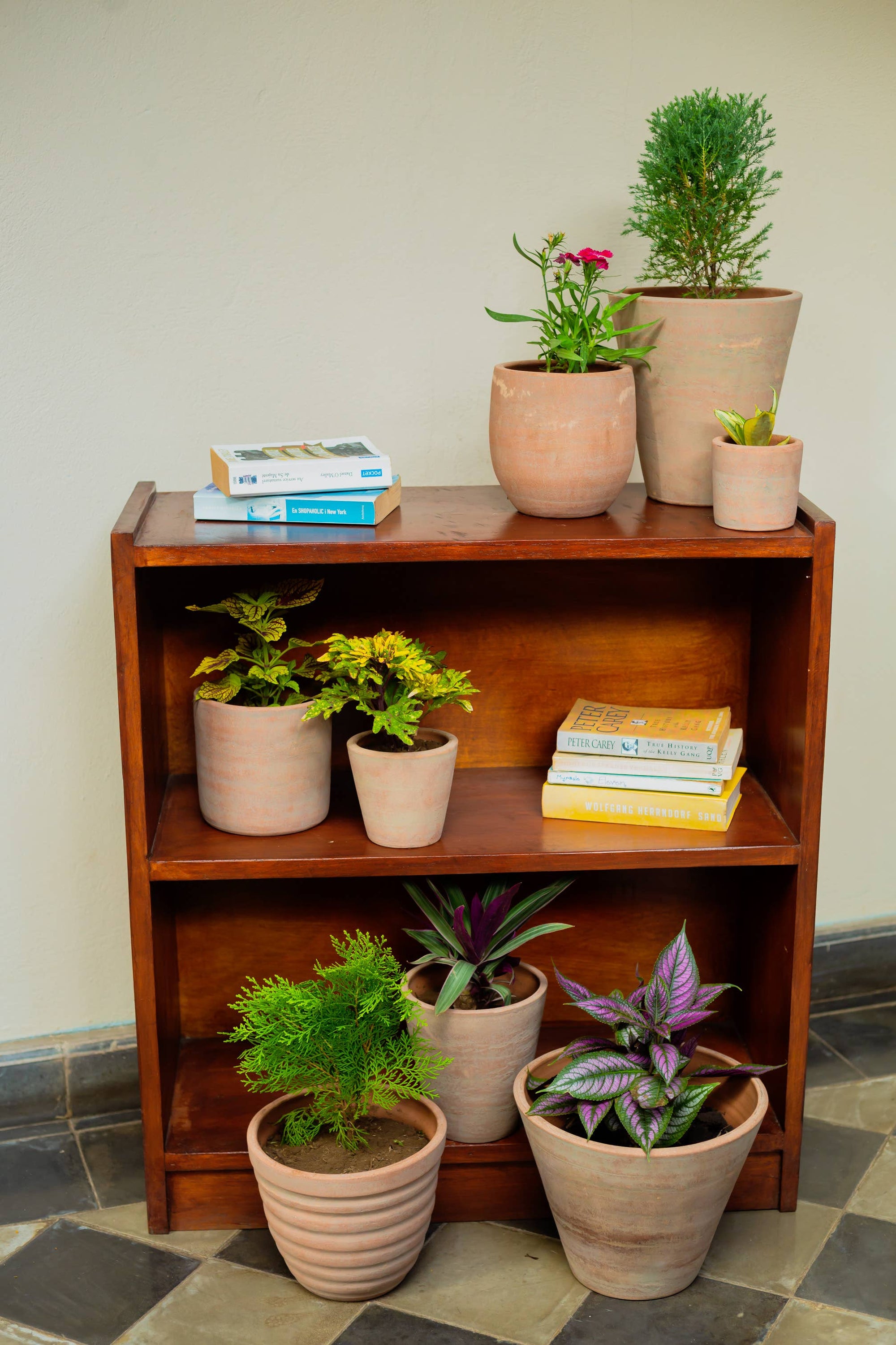 Concrete-washed Terracotta Planter (Small)