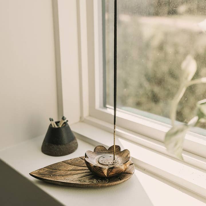 Mango Wood Lotus Incense Holder