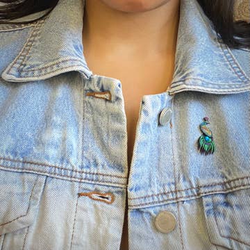 Gourd/Fabric/Crystal Peacock Pin (2.5&quot; L), XS