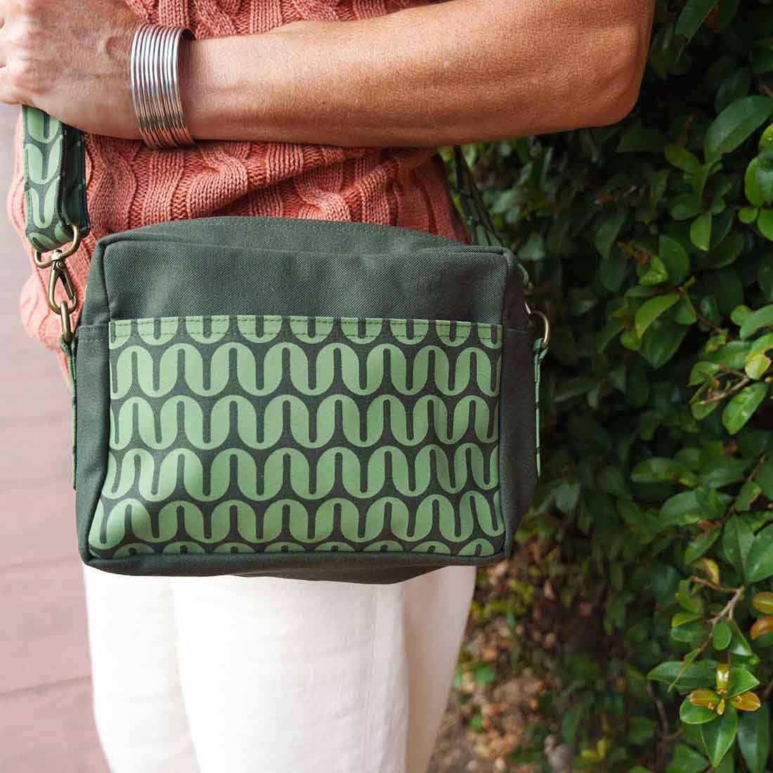 Retro Print Small Crossbody Shoulder Bag